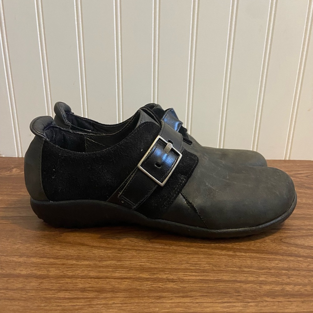 NAOT Tane Loafer Comfort Shoes Black Leather Suede Buckle Hook and Loop 39 US 8